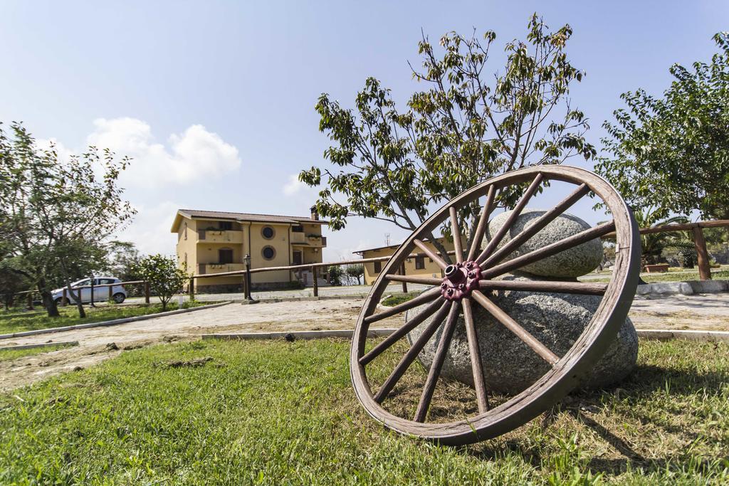 Agriturismo L'Antico Carro Seminara Luaran gambar