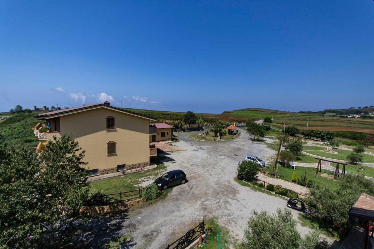 Agriturismo L'Antico Carro Seminara Luaran gambar