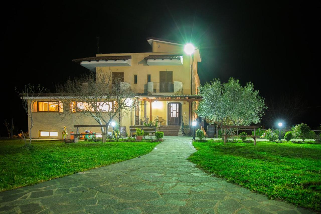 Agriturismo L'Antico Carro Seminara Luaran gambar